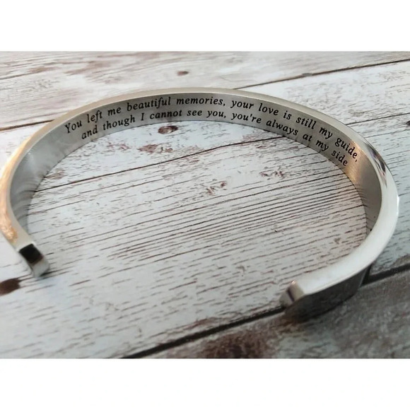 NIB Engraved In Memorium Memorial Bracelet - Picture 2 of 2